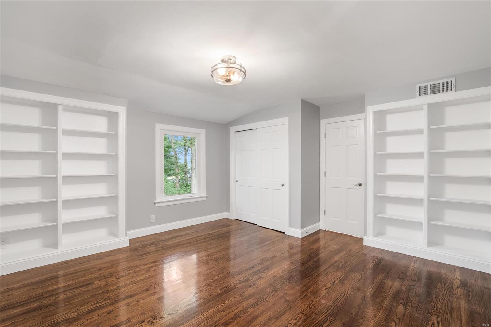 Oak Park Estates - Residential