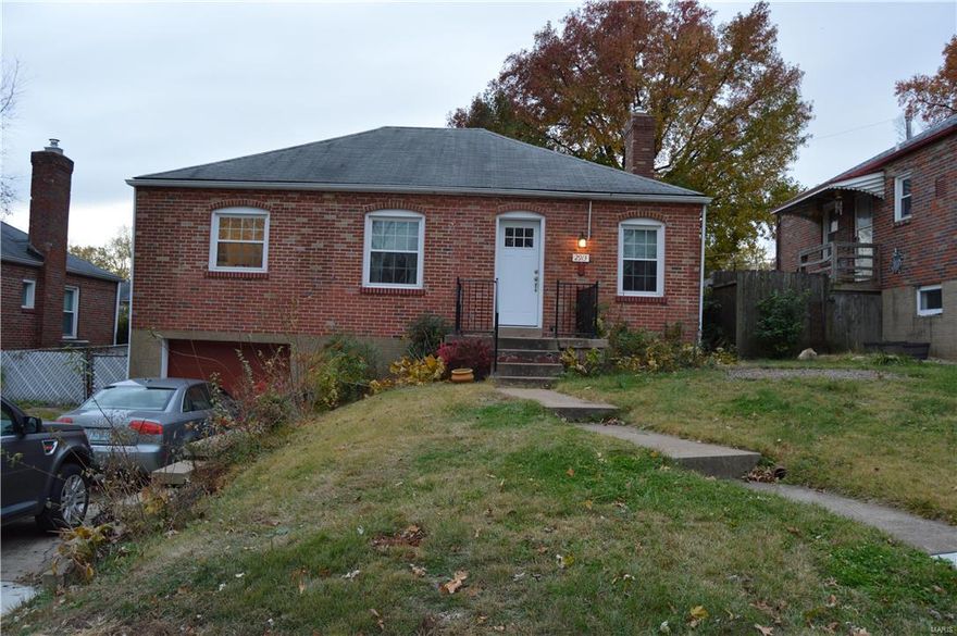 Centrally located near Manchester and McKnight this single family home is in excellent condition. 2 bedrooms/1bathroom, nicely painted, beautiful dark hardwood floors,  updated kitchen, acess to backyard with patio and fully fenced. Tuck under one car garage. Tenant to pay all utilities. All appliances provided. All adults over 18 must apply online. Minimum 1 month security deposit subject to credit.