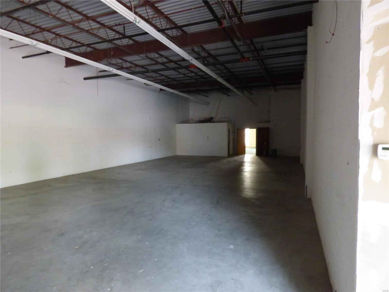 Earth City 2 Lt 4748 Amd Lt - Commercial Sale