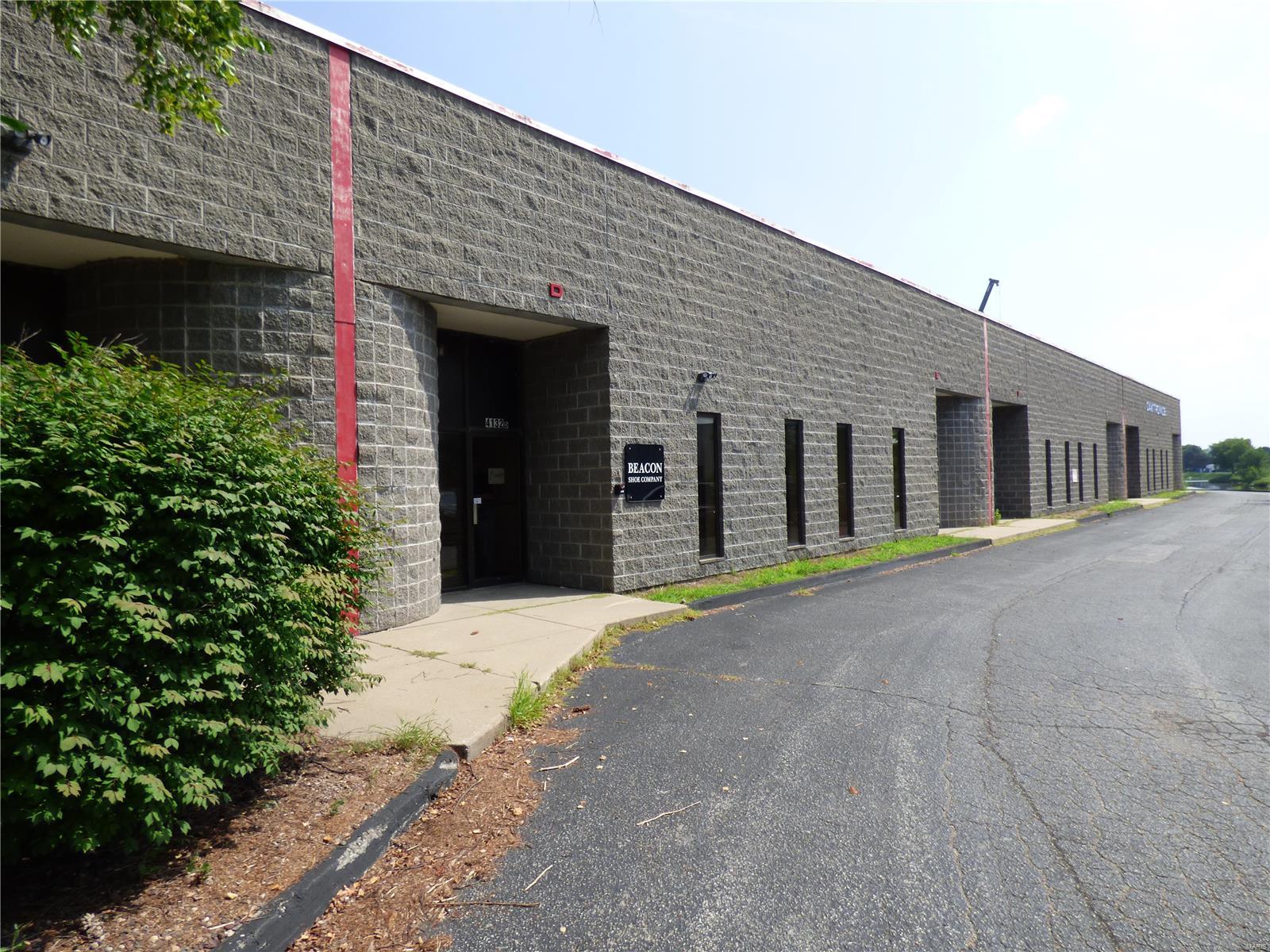 Earth City 2 Lt 4748 Amd Lt - Commercial Sale