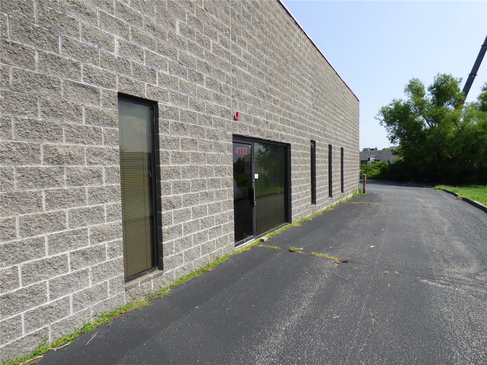 Earth City 2 Lt 4748 Amd Lt - Commercial Sale