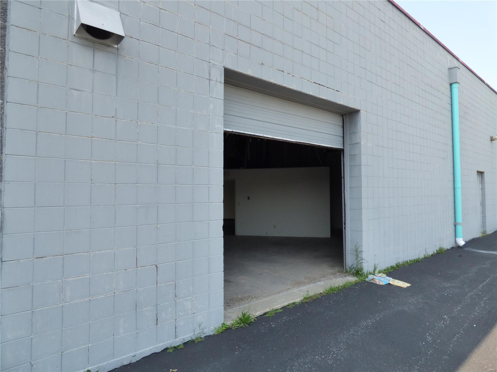 Earth City 2 Lt 4748 Amd Lt - Commercial Sale