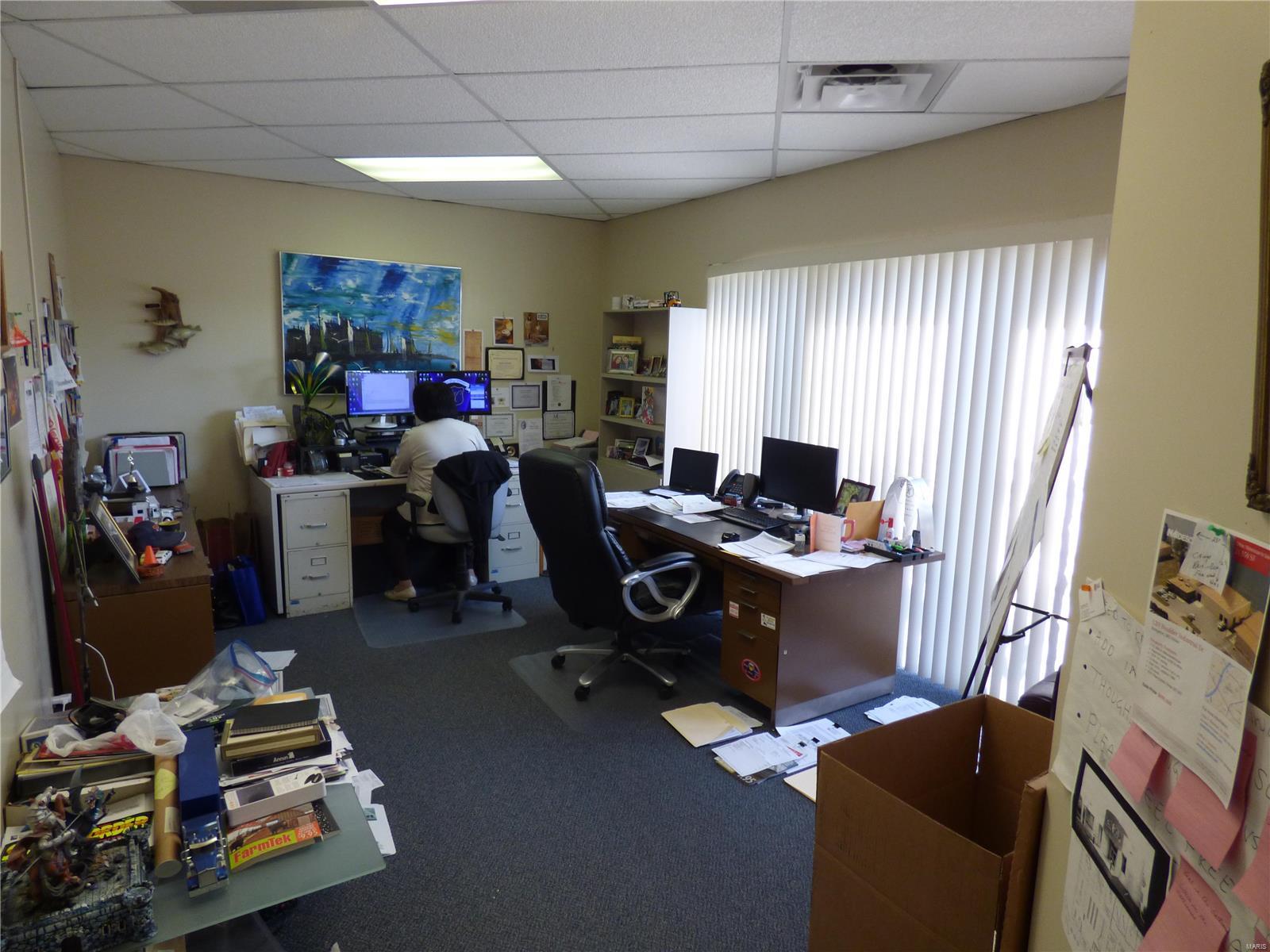 Earth City 2 Lt 4748 Amd Lt - Commercial Sale