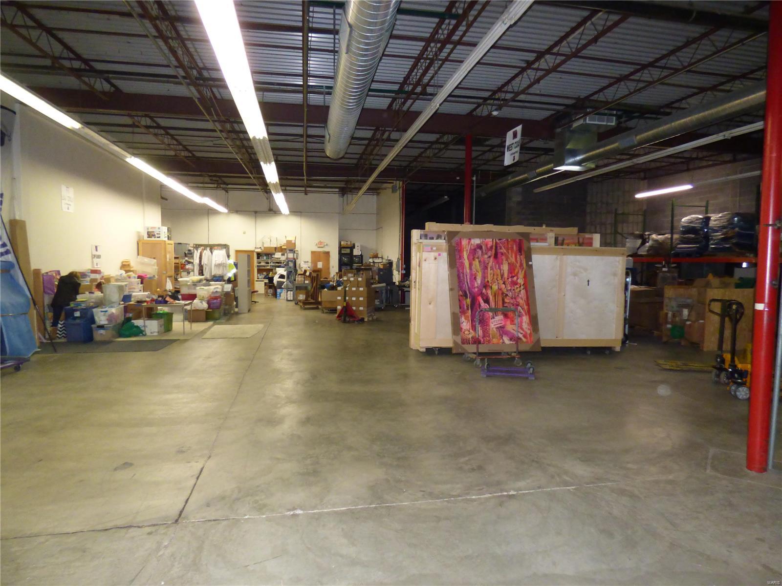 Earth City 2 Lt 4748 Amd Lt - Commercial Sale