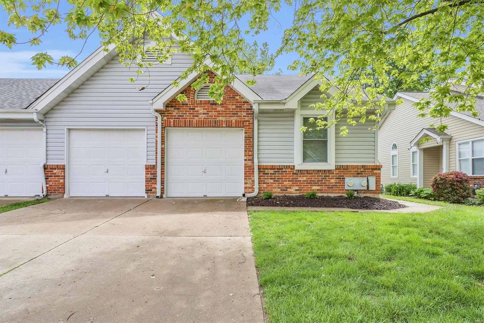 View St Peters, MO 63376 townhome