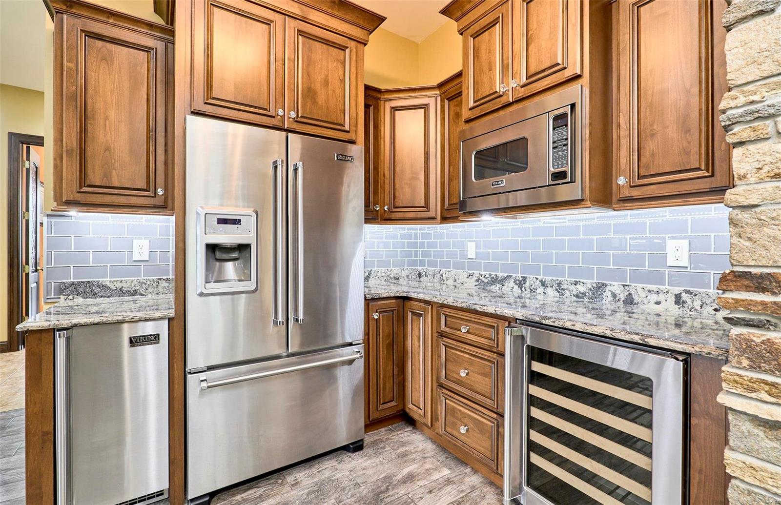 Anton Place - Residential