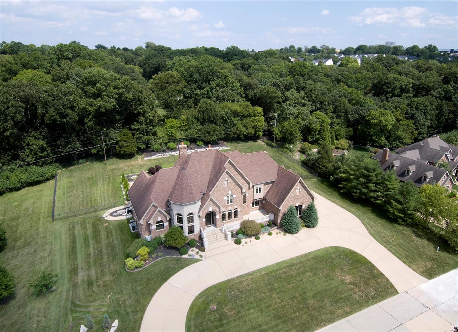 Anton Place - Residential