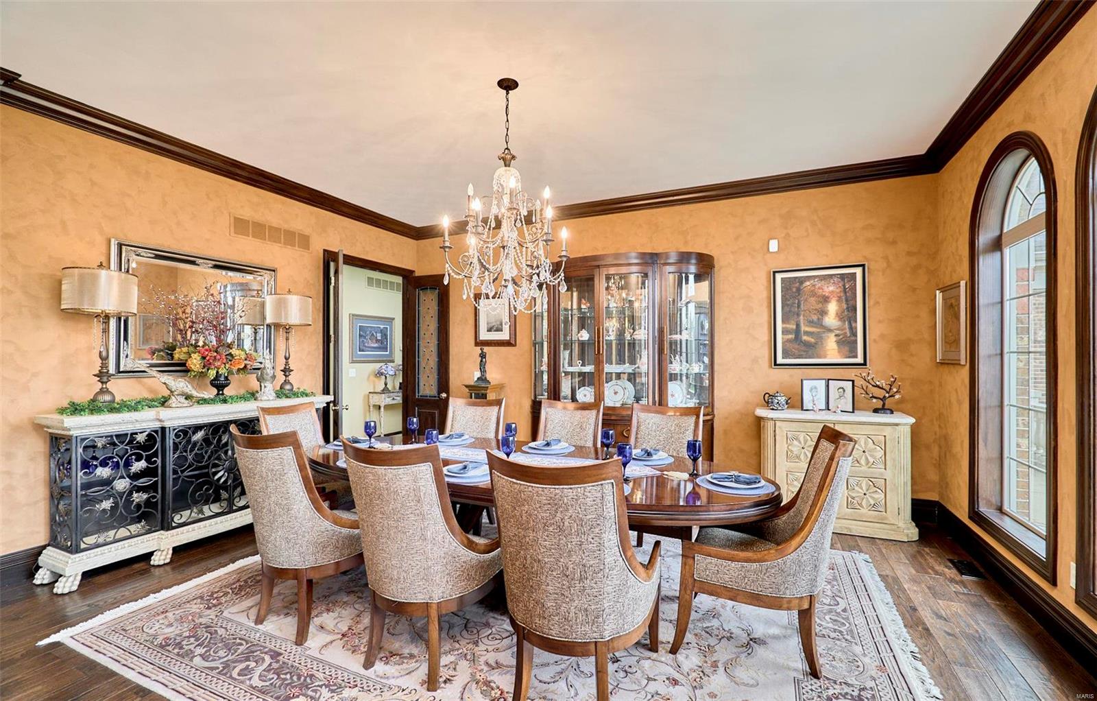 Anton Place - Residential