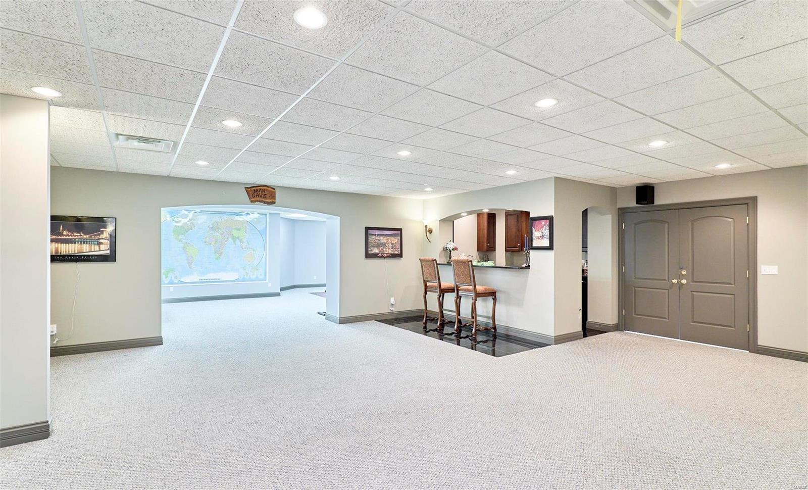 Anton Place - Residential