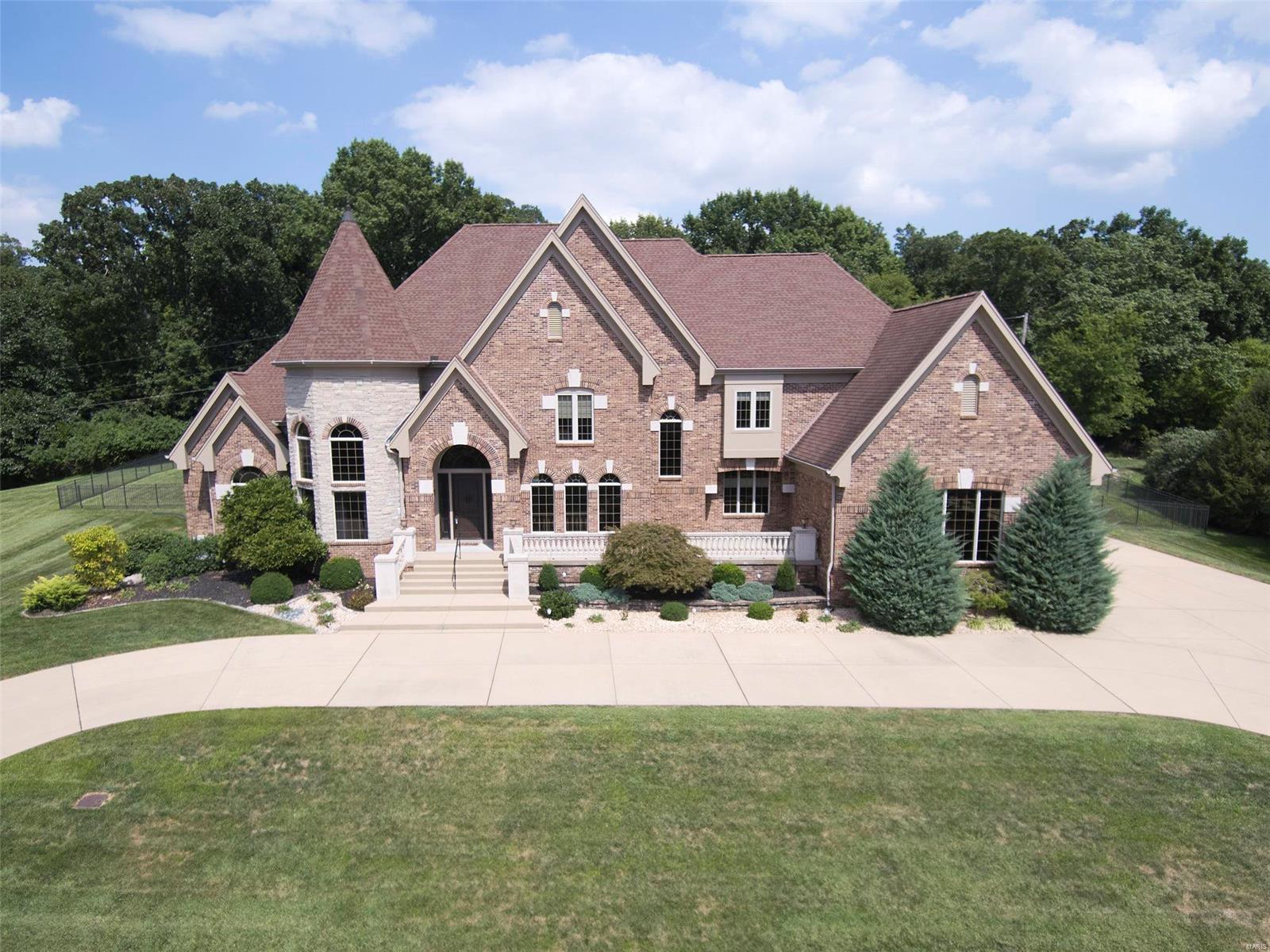 Anton Place - Residential