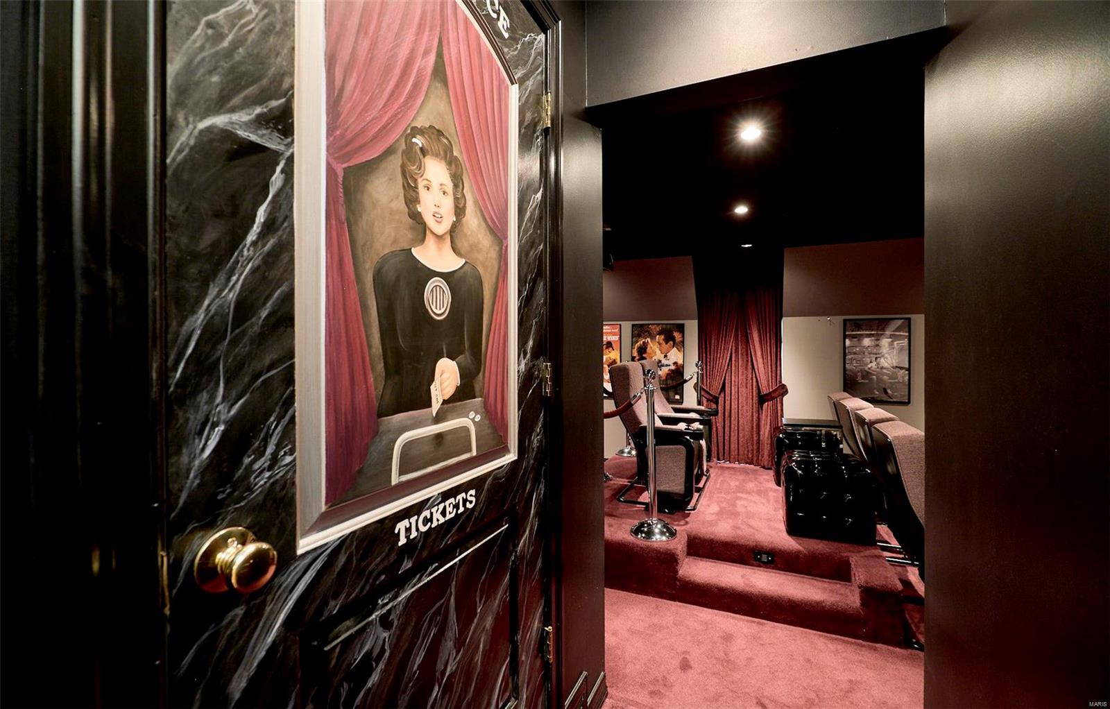 Anton Place - Residential