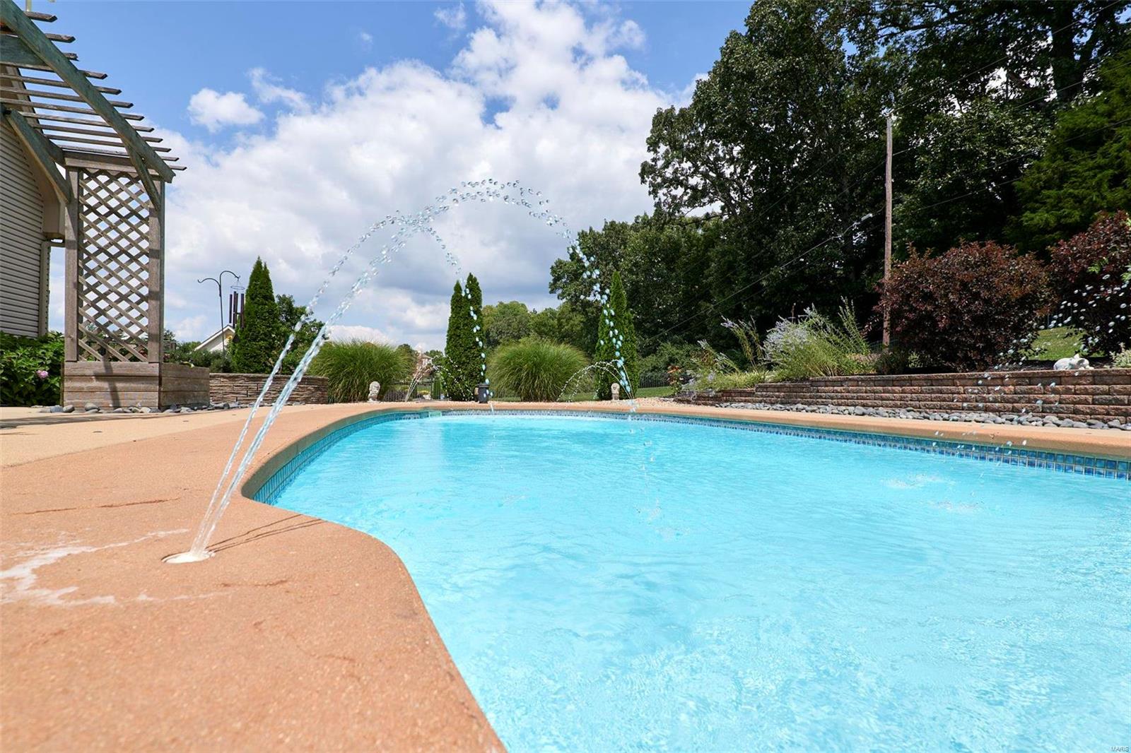 Anton Place - Residential