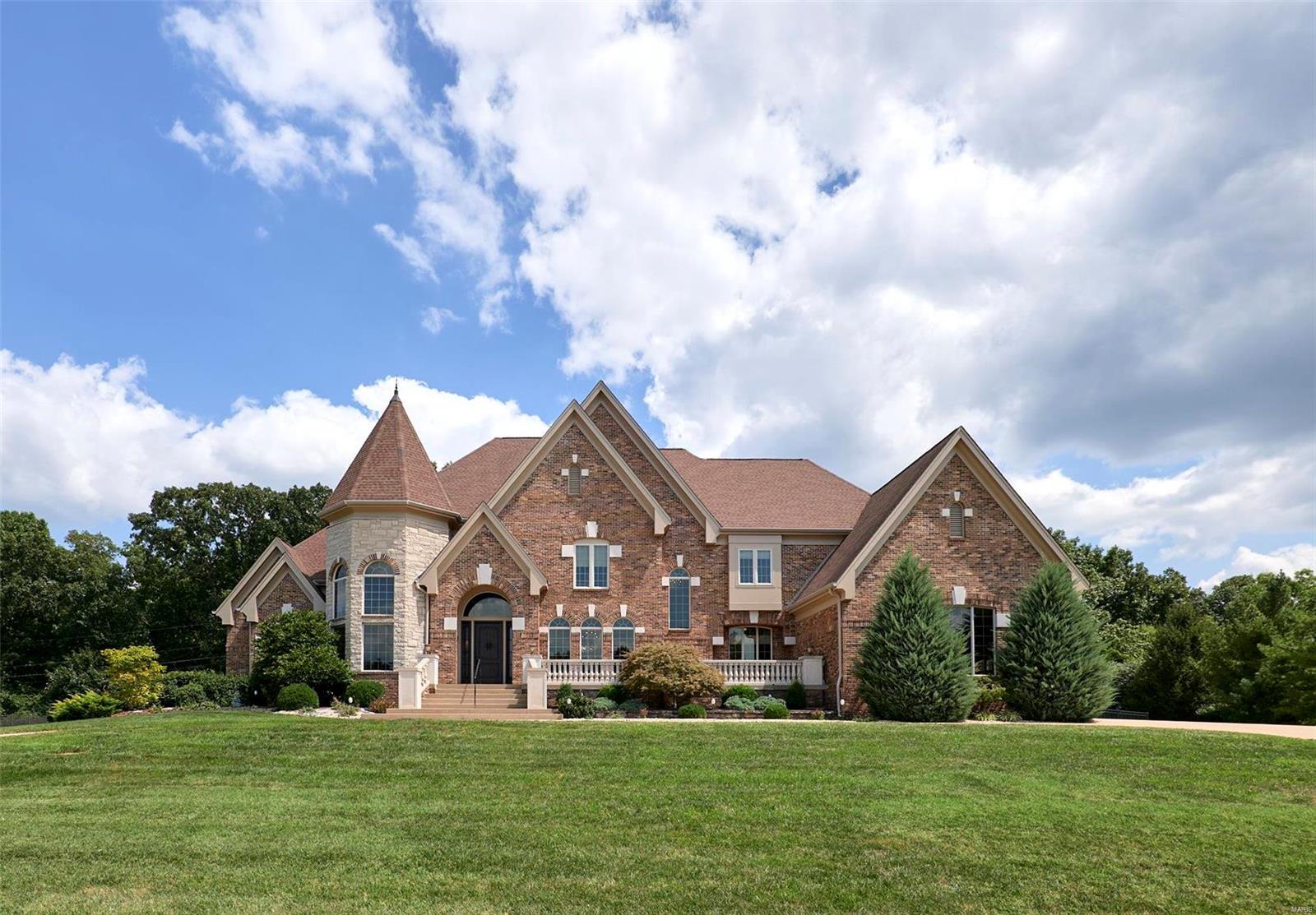 Anton Place - Residential