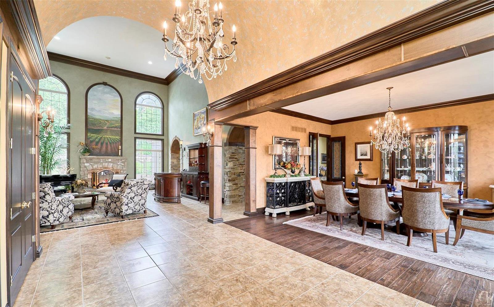 Anton Place - Residential