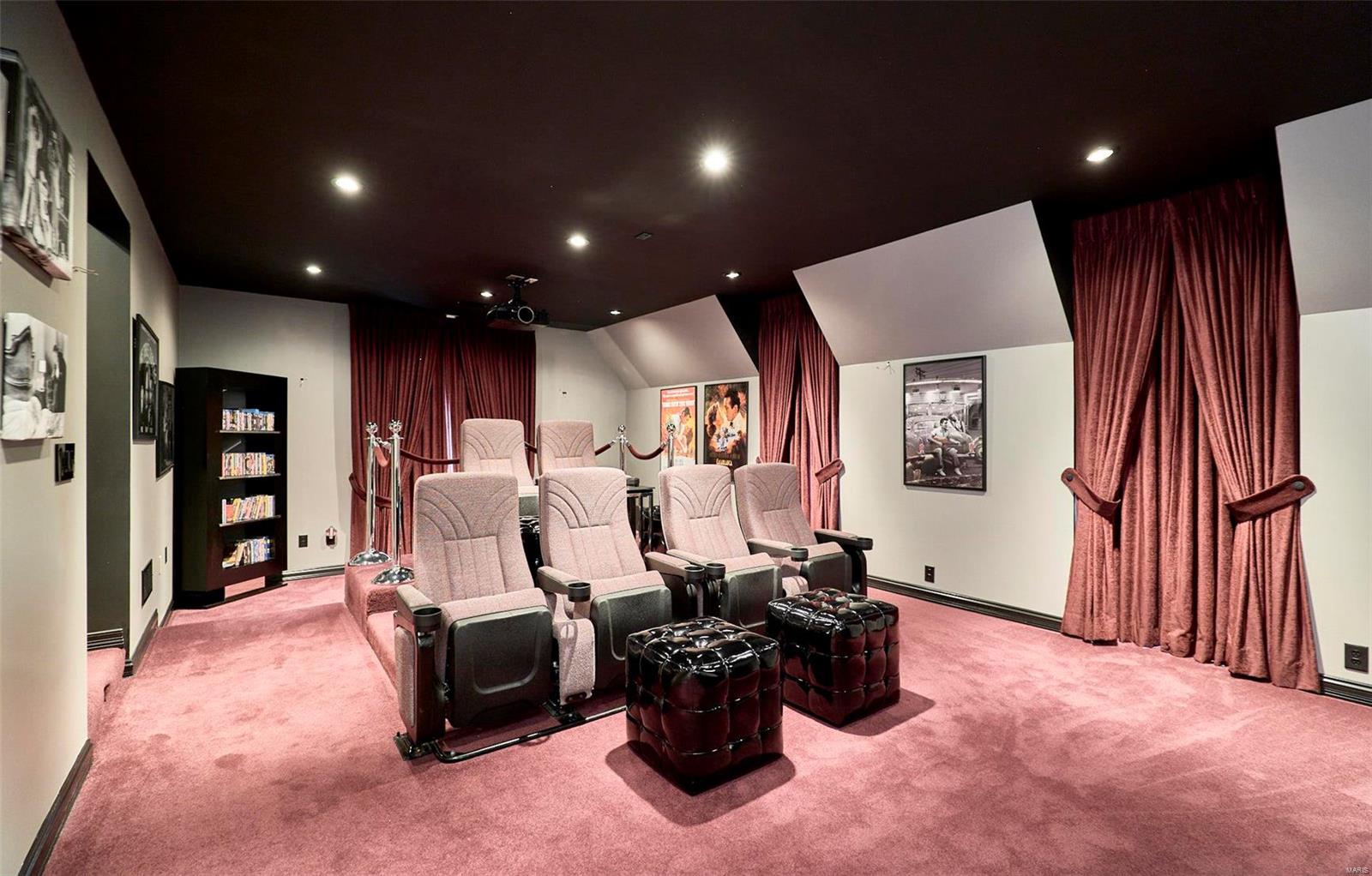 Anton Place - Residential