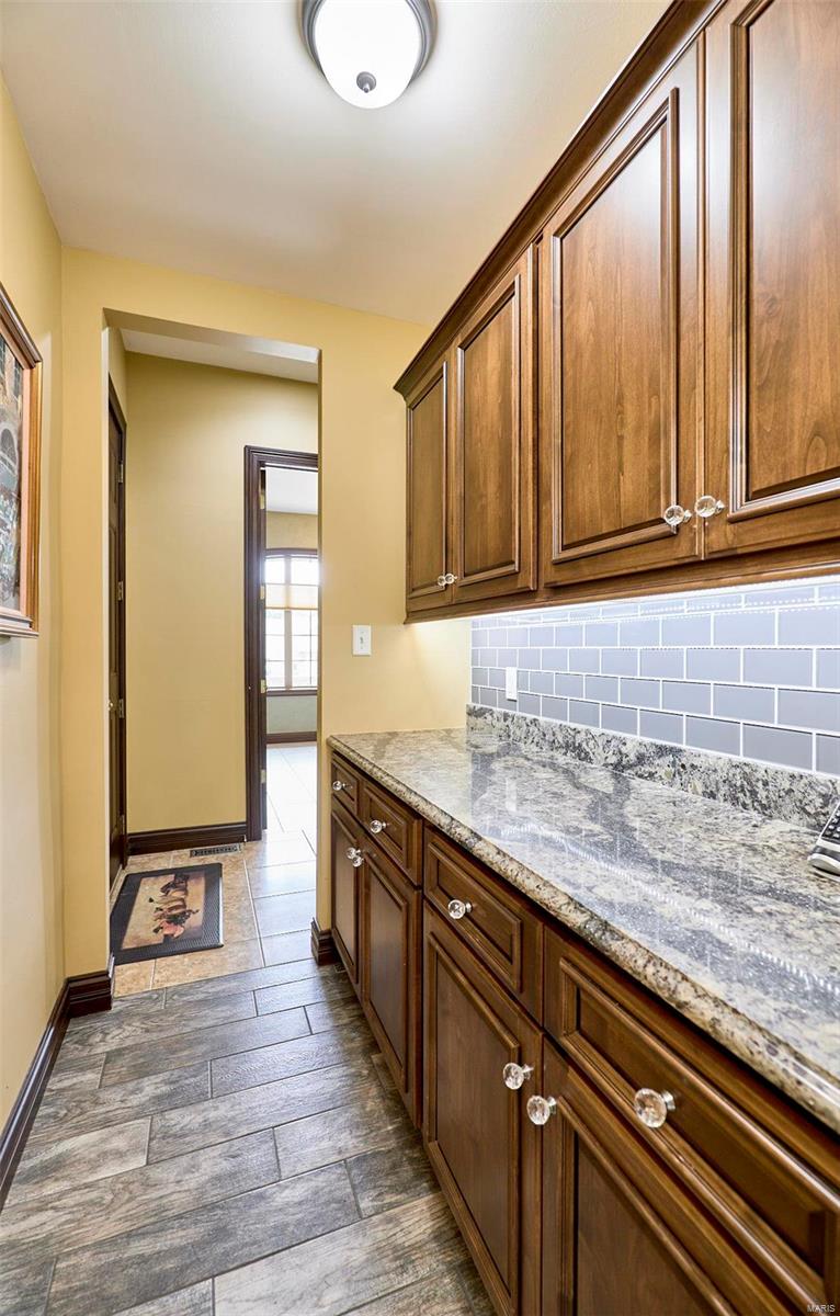 Anton Place - Residential