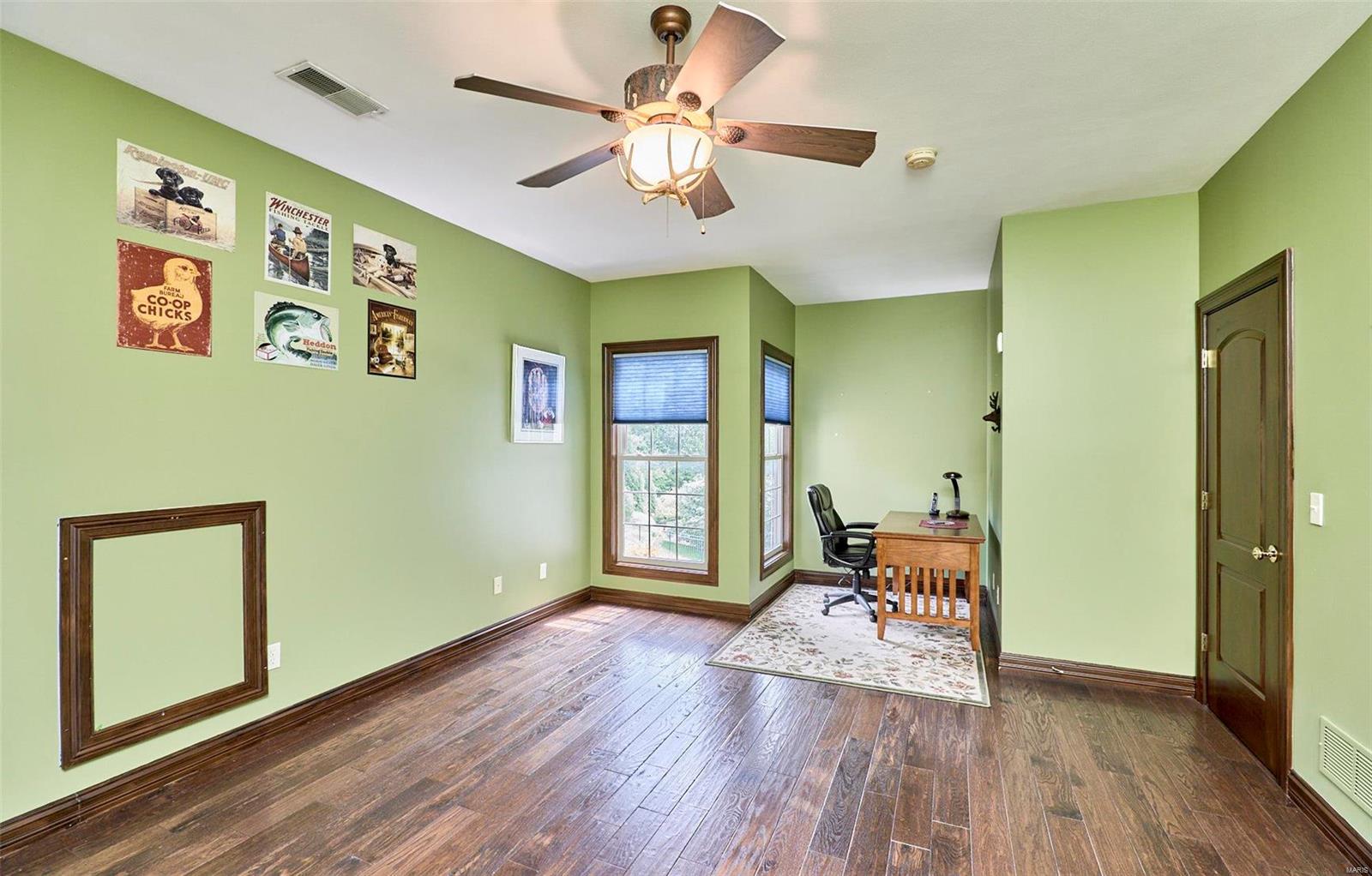 Anton Place - Residential