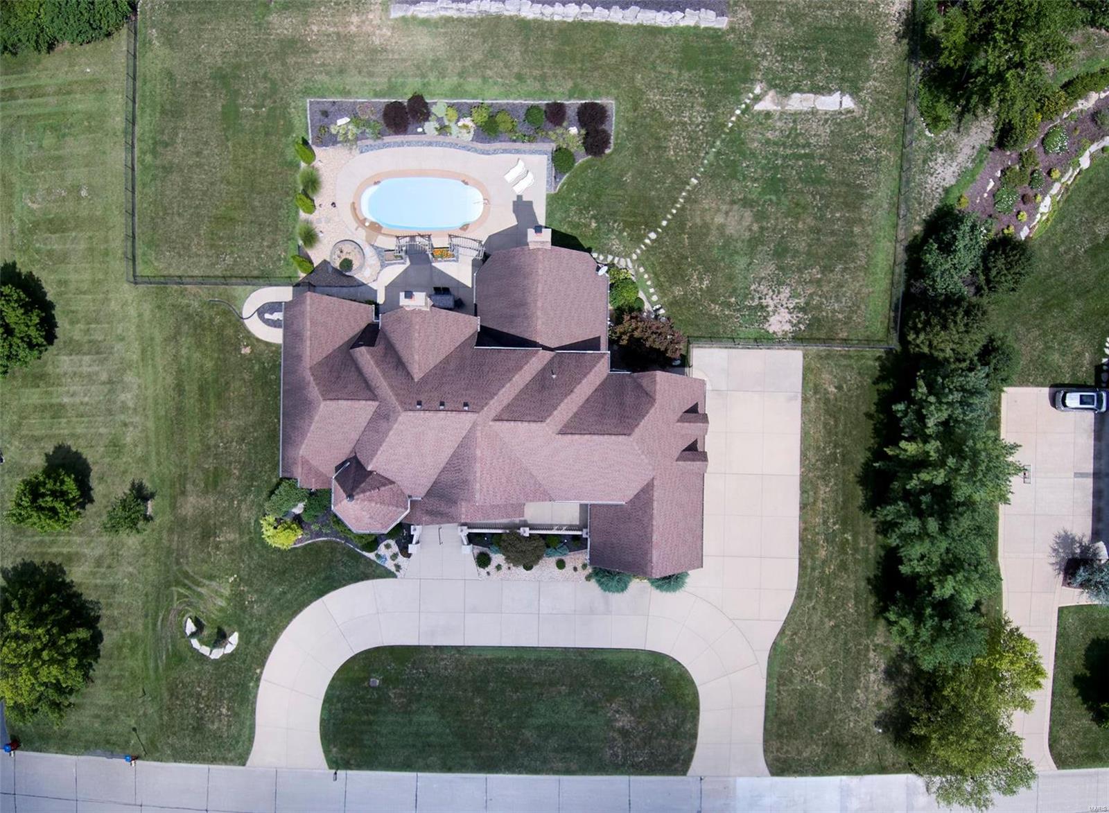 Anton Place - Residential