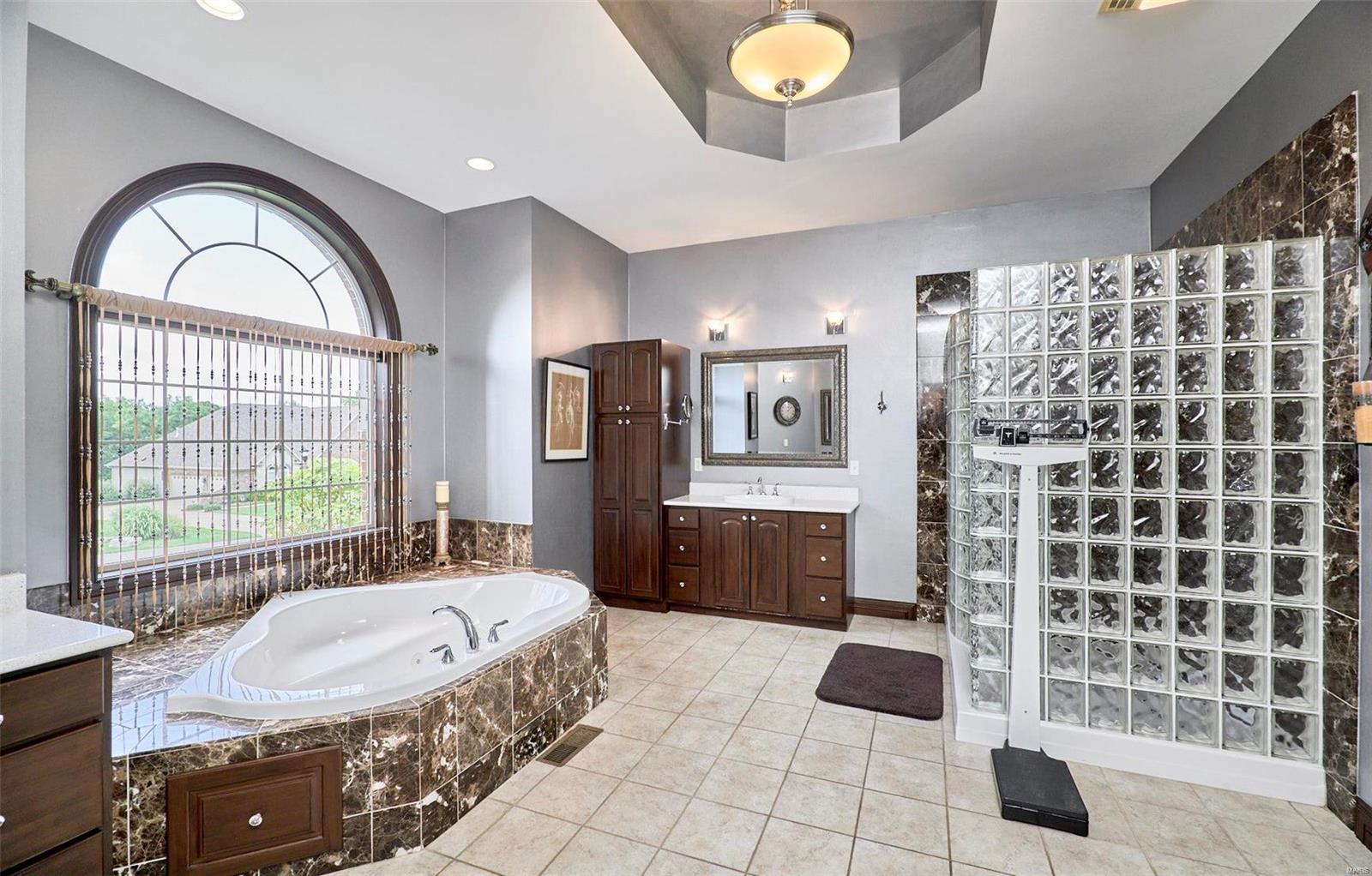 Anton Place - Residential