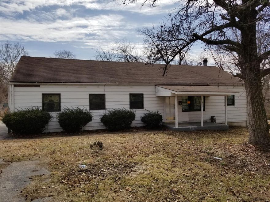 Large Ranch home on nice street with large lot. Property needs some TLC but is near move in ready. Property to be sold in its current as-is condition.