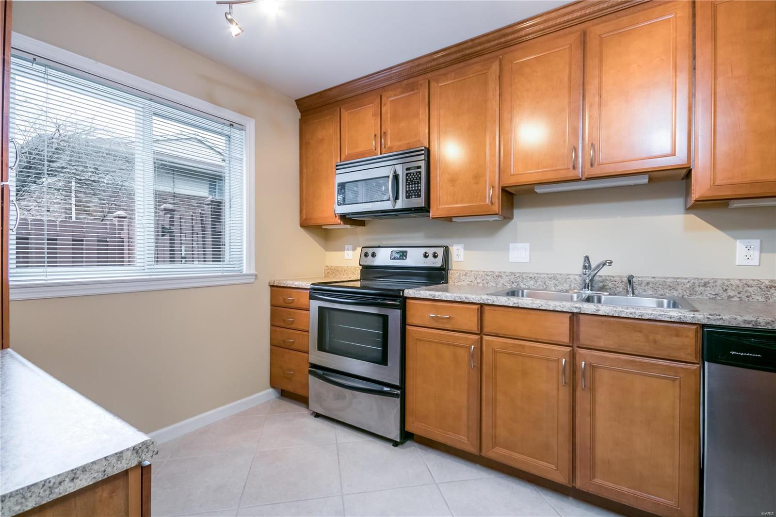 Carrollton Apts Unit 1 Condo - Residential