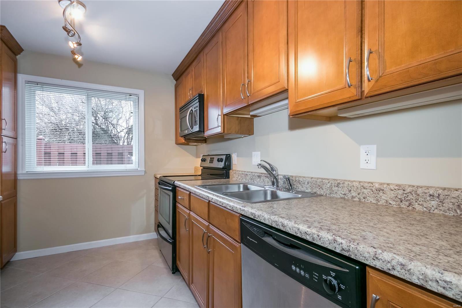 Carrollton Apts Unit 1 Condo - Residential