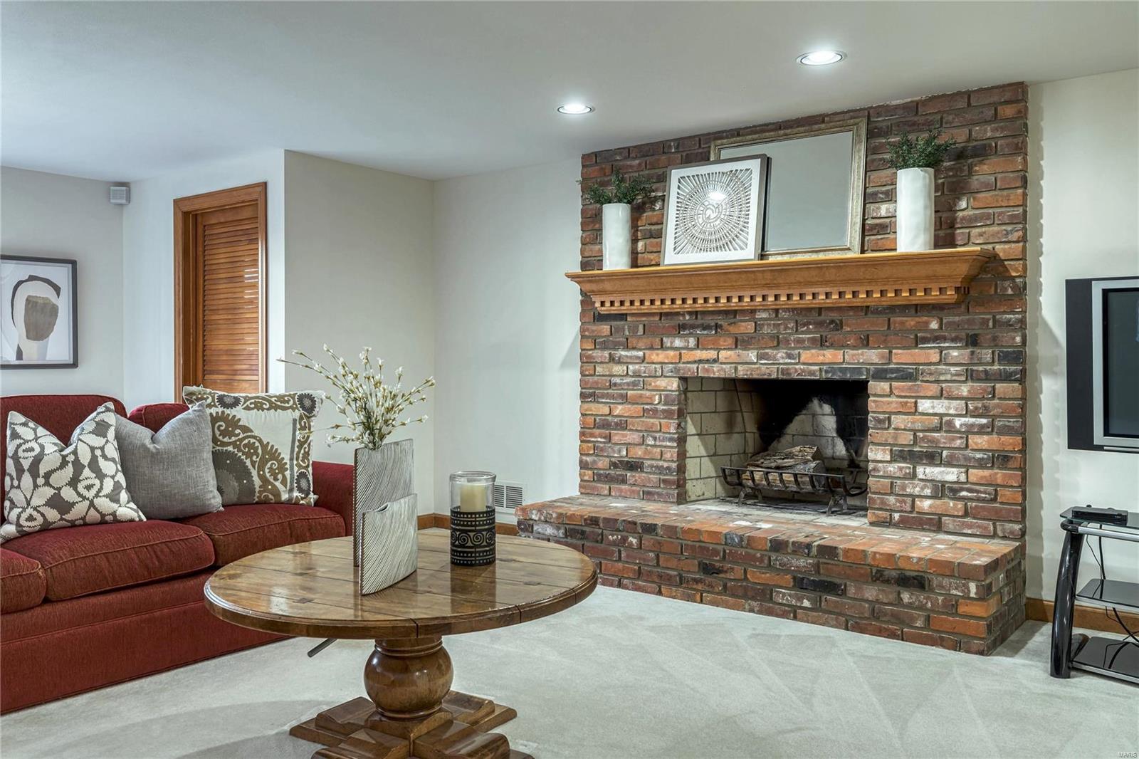 Essex Point - Residential