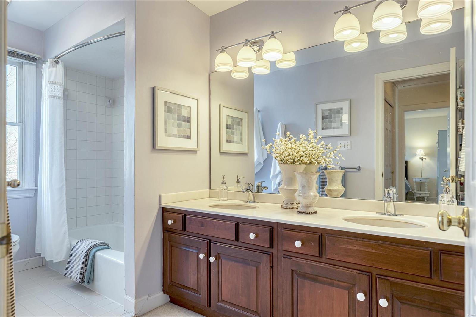 Essex Point - Residential