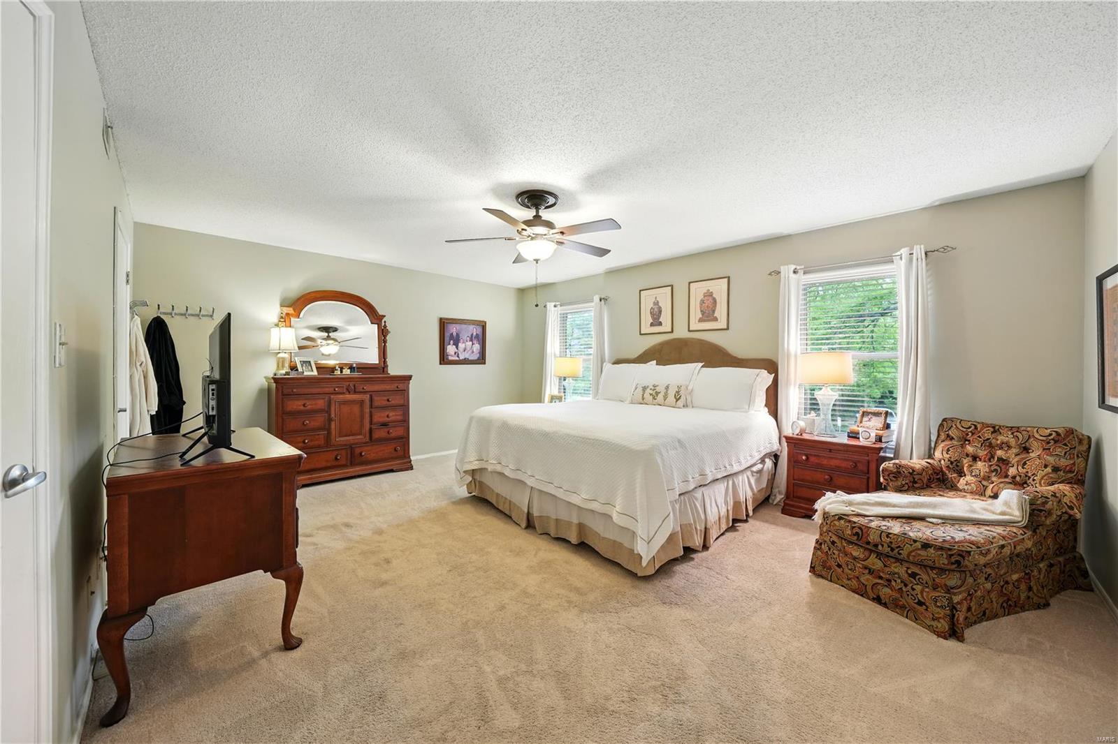 Kirkwood, Missouri 63122, United States, 2 Bedrooms Bedrooms, ,2 BathroomsBathrooms,Residential,Active,123630