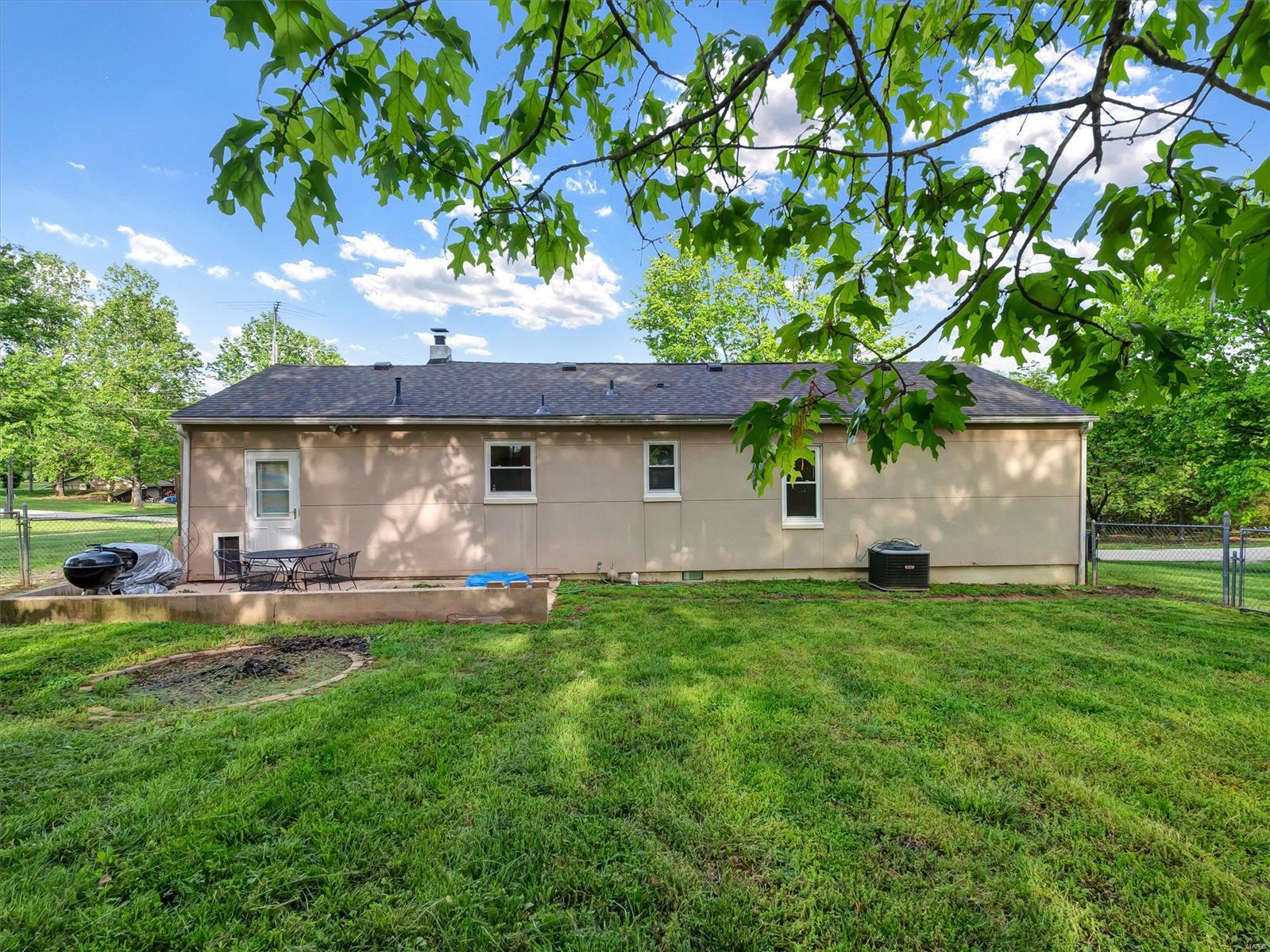 1101 Sunset Drive