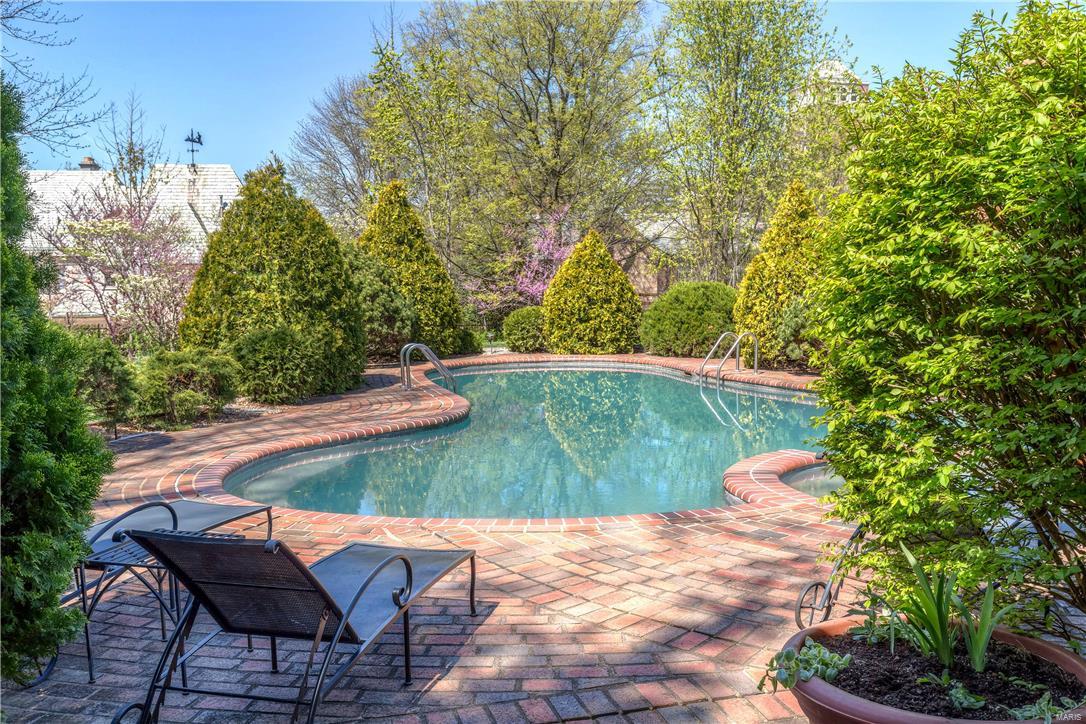 Brentmoor - Residential