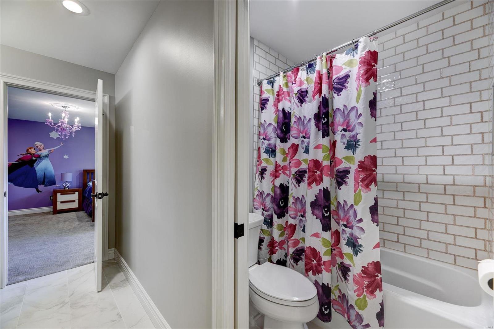 Oak Estates - Residential