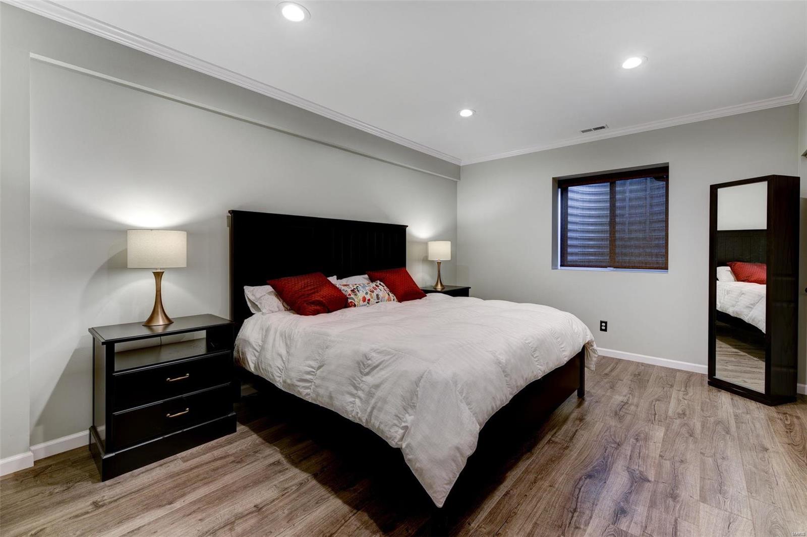 Oak Estates - Residential