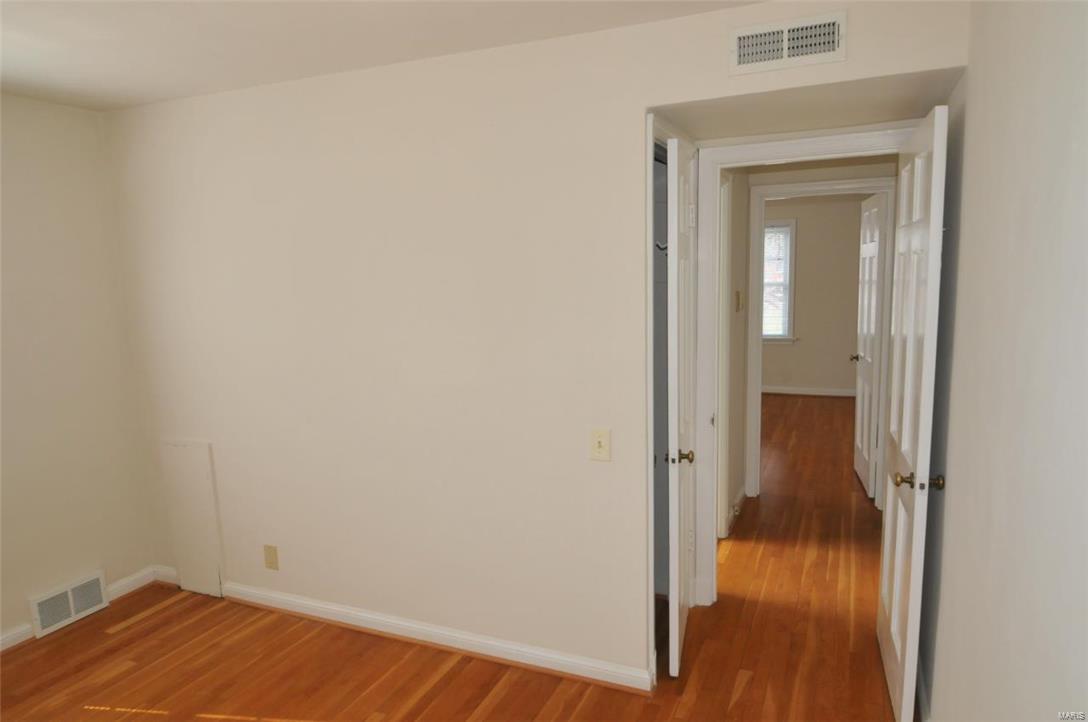 N McKnight RD - Residential Lease