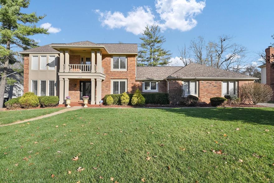 Remarkably comfortable, recently updated and upgraded, 1.5 sty in desirable Williamsburg Green Subdivision. Impressively finished with upgrades throughout: Exquisite kitchen with custom cabinets, crown, Granite tops, stainless appliances & finished off with designer lighting! Master suite is fantastically large with vaulted beamed ceiling and a Luxury bath inclusive of a jet tub, custom tile shower, & dual vanities. The great room boasts soaring vaulted ceilings that looks up to the loft area/ office  on the 2nd level. Finished walk out Lower level with full bath,  bedroom , game room , family room with lots of can lighting. Gleaming hardwoods, fresh paint, oversized deck, and tasteful finishes throughout, provides a true “WOW” factor. This home also features a 4 seasons room with walls of windows and a sky light allowing for tons of natural light. Private party/ entertaining deck overlooking the private wooded back yard.
Private setting backs to woods. Additional Rooms: Sun Room