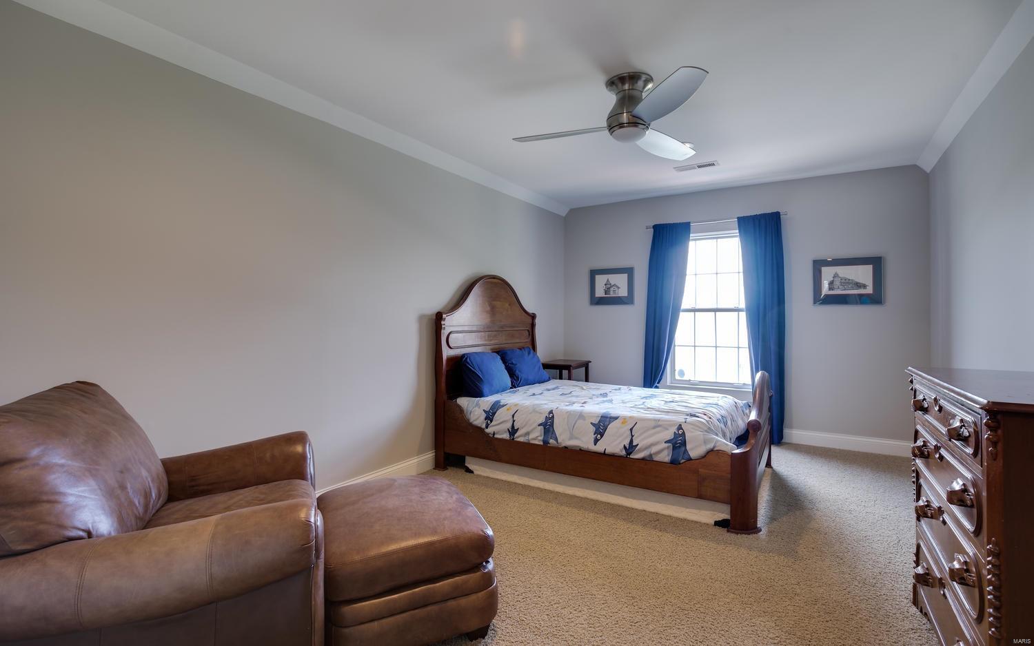 Town & Country Manor - Residential