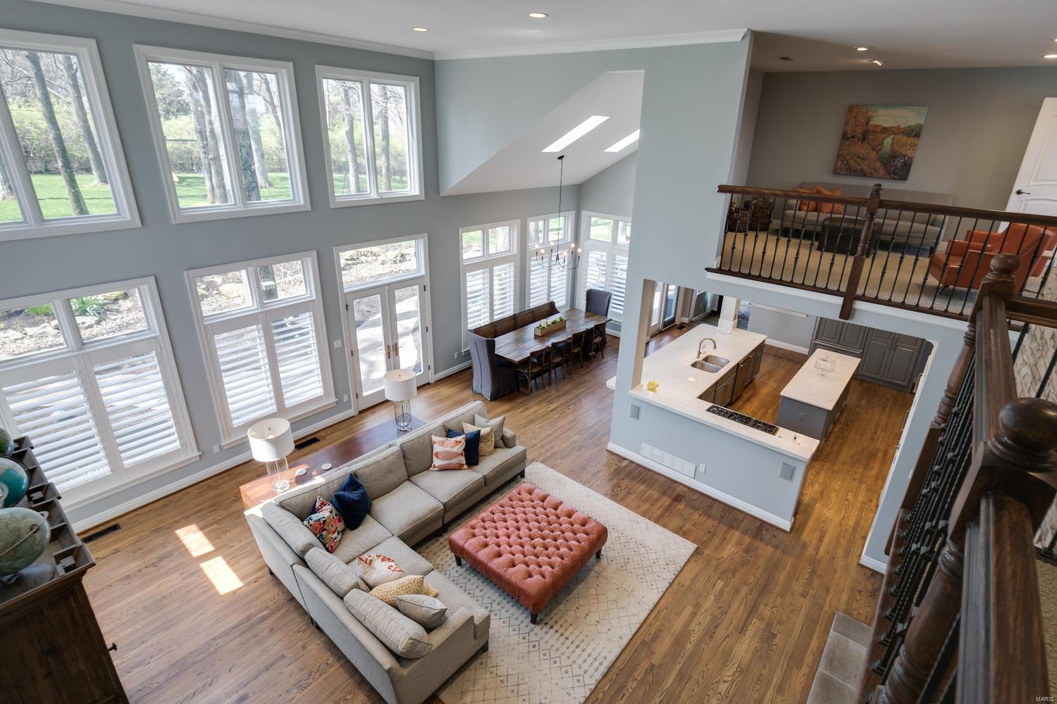 Town & Country Manor - Residential