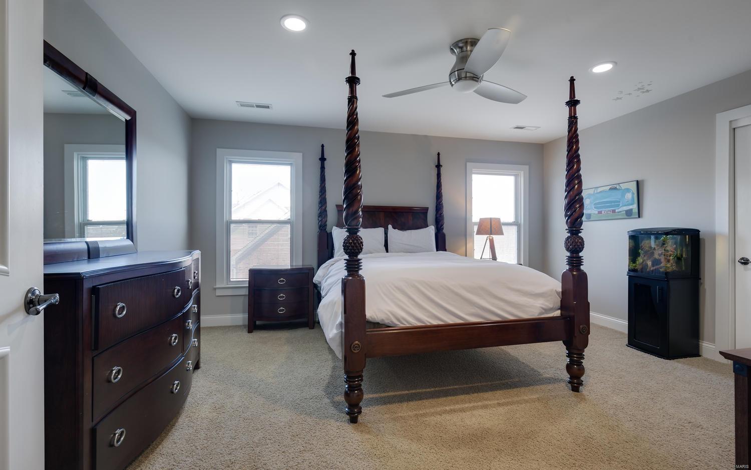 Town & Country Manor - Residential