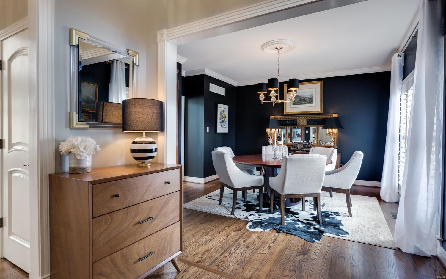 Town & Country Manor - Residential