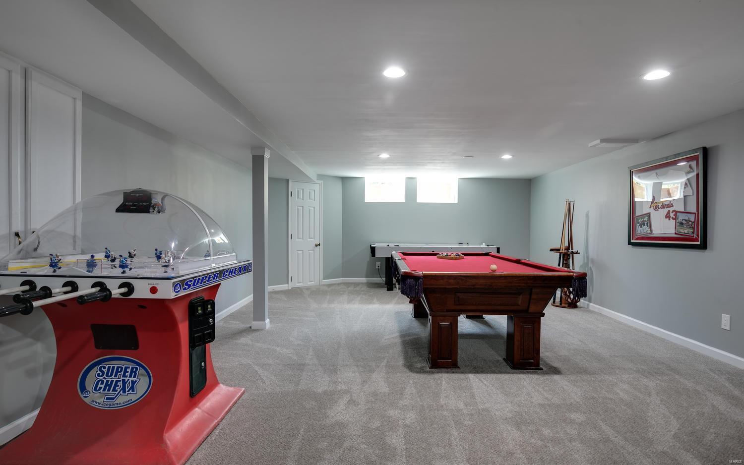 Town & Country Manor - Residential