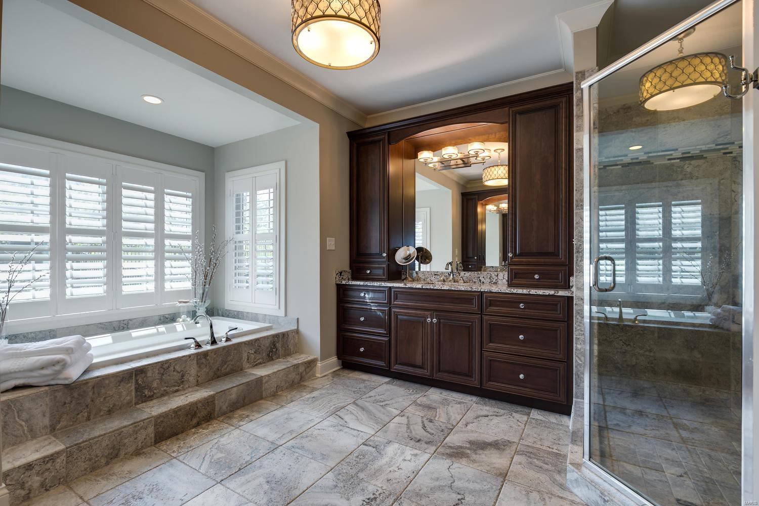 Town & Country Manor - Residential