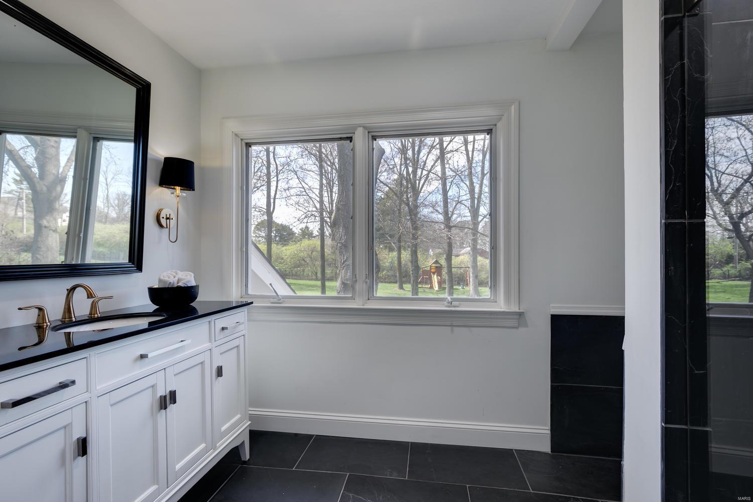 Town & Country Manor - Residential