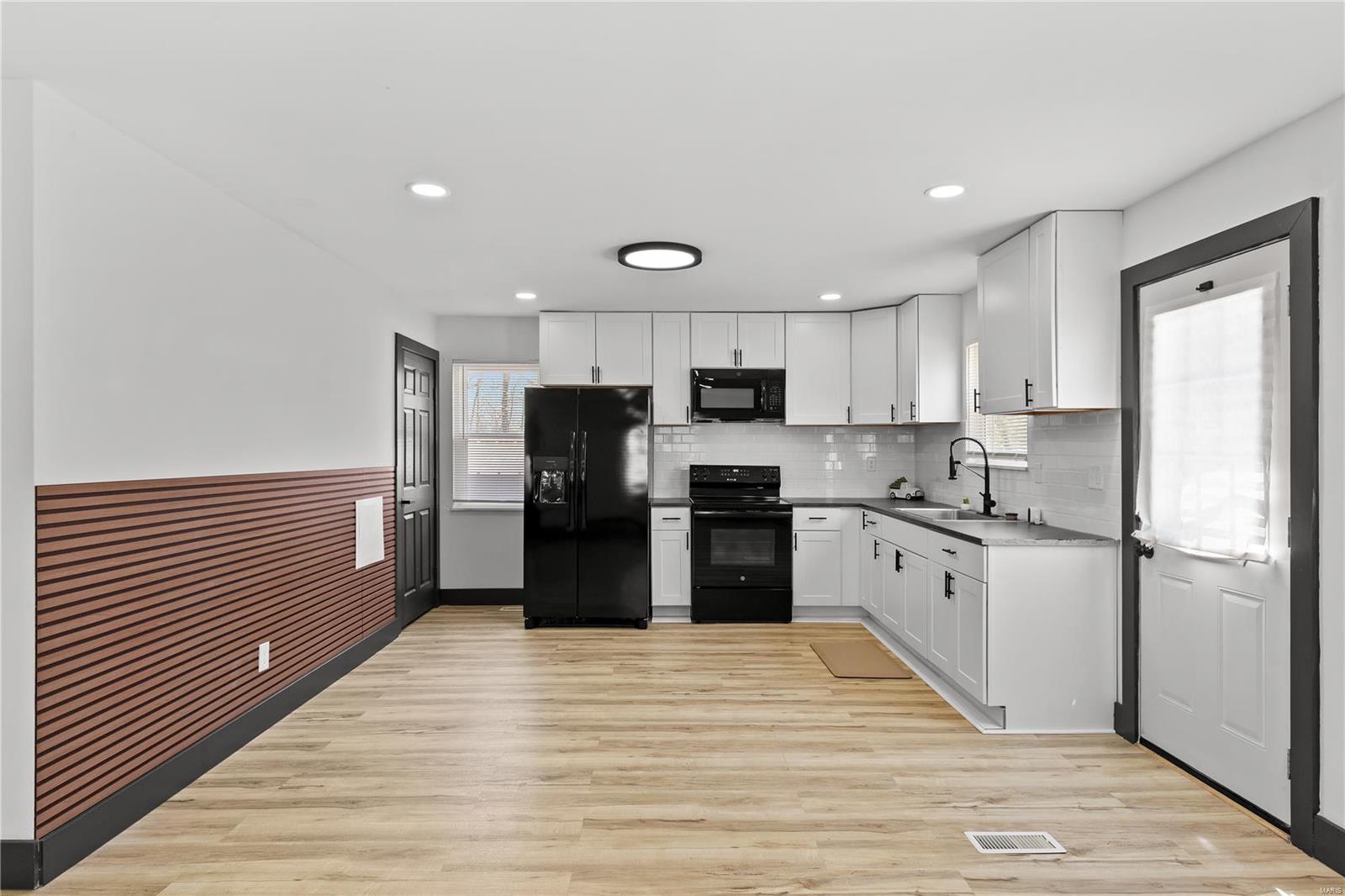 Kerland Terrace - Residential