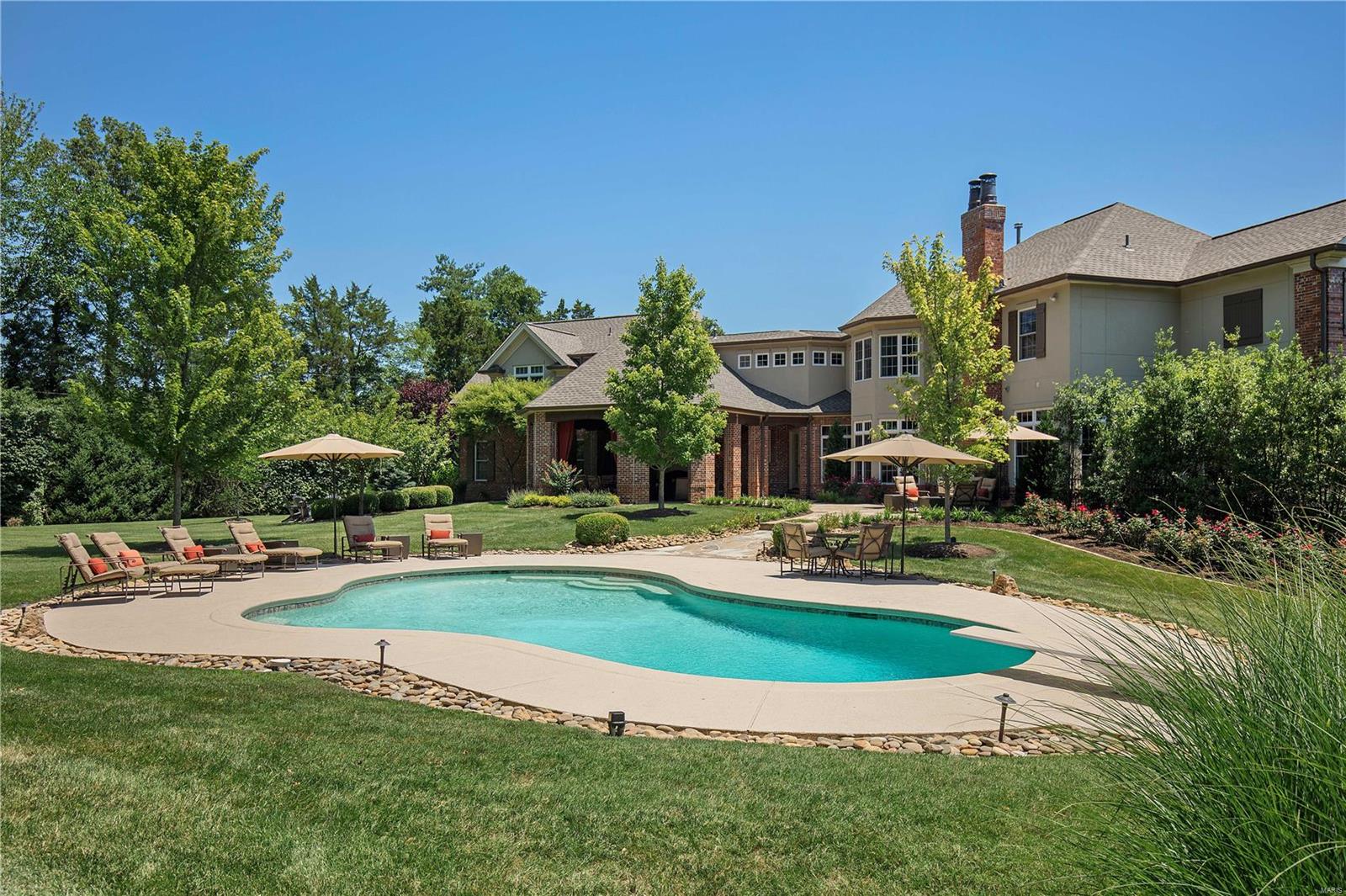 Lynnbrook - Residential