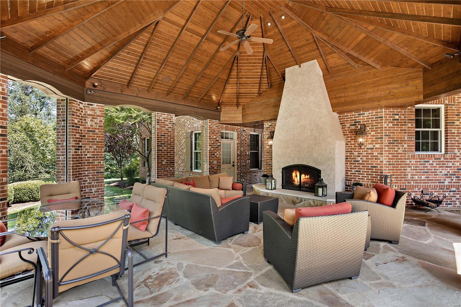 Lynnbrook - Residential