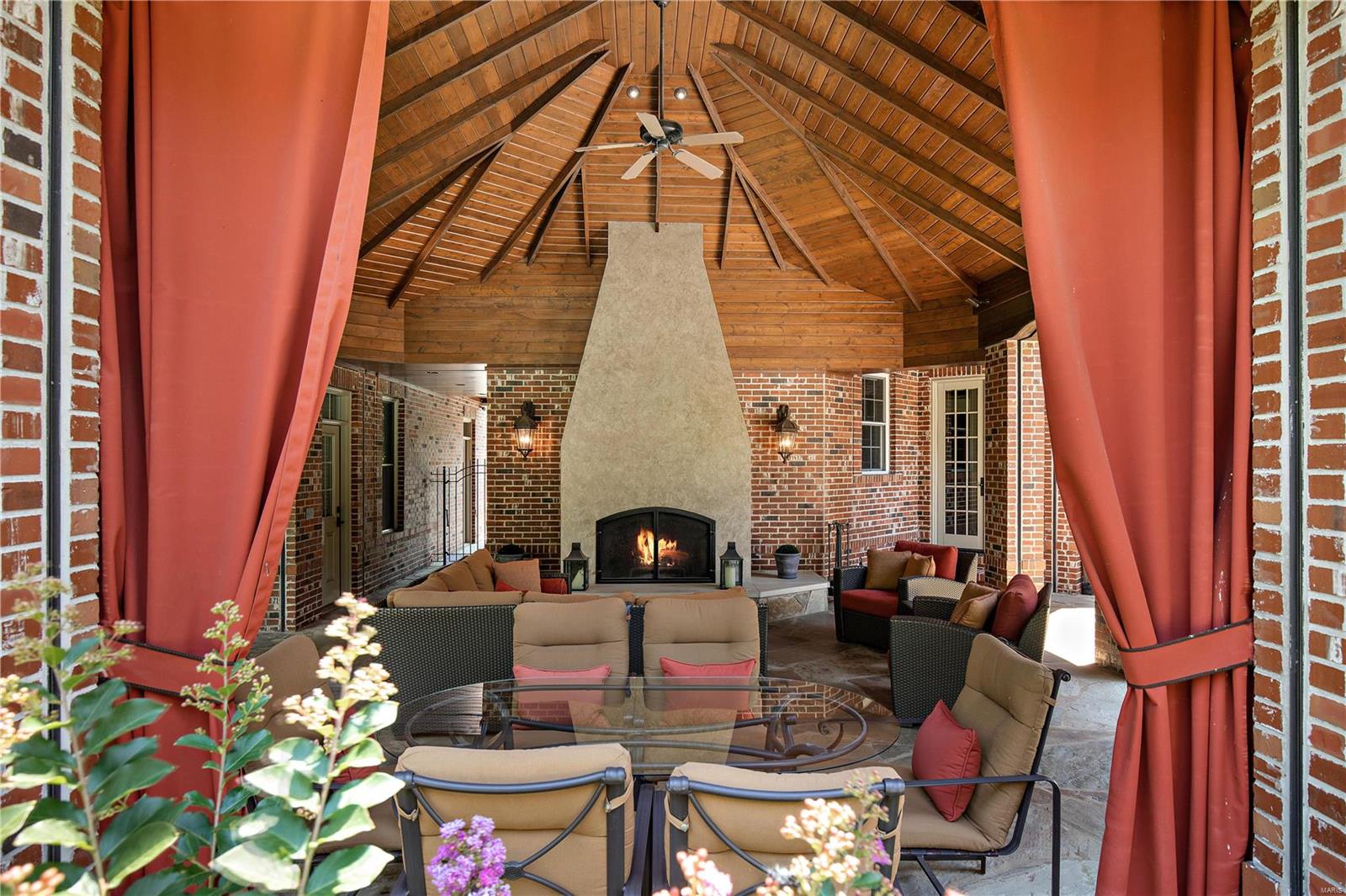 Lynnbrook - Residential