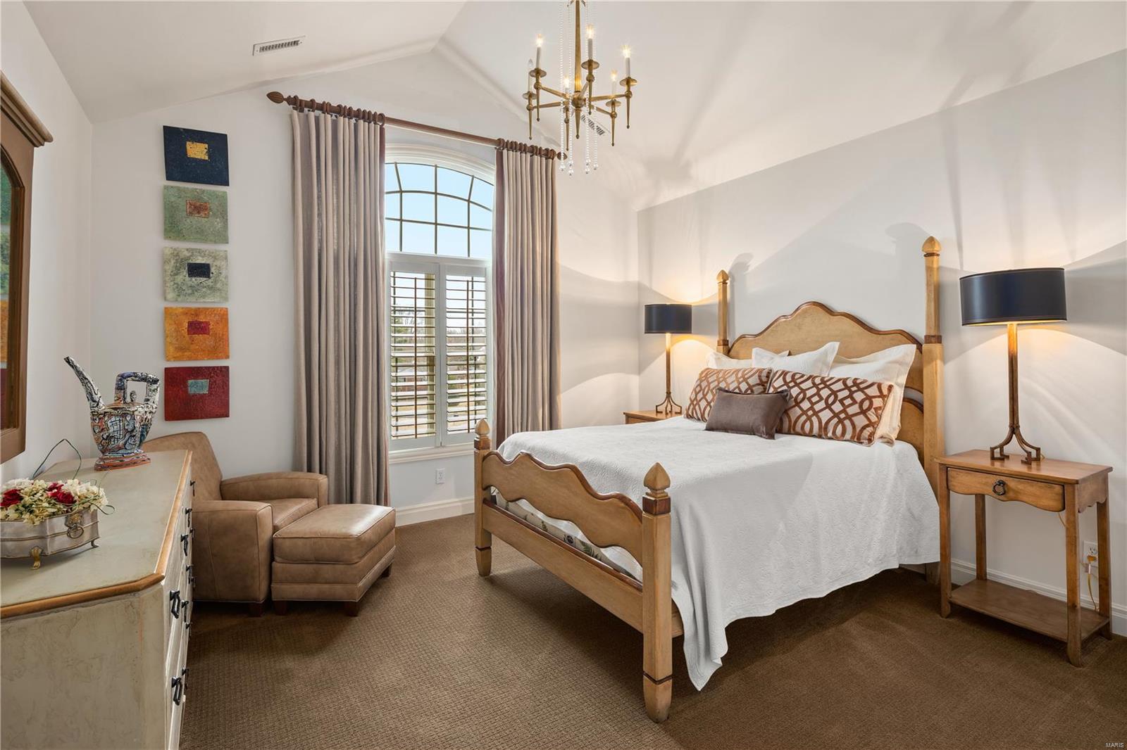 Lynnbrook - Residential