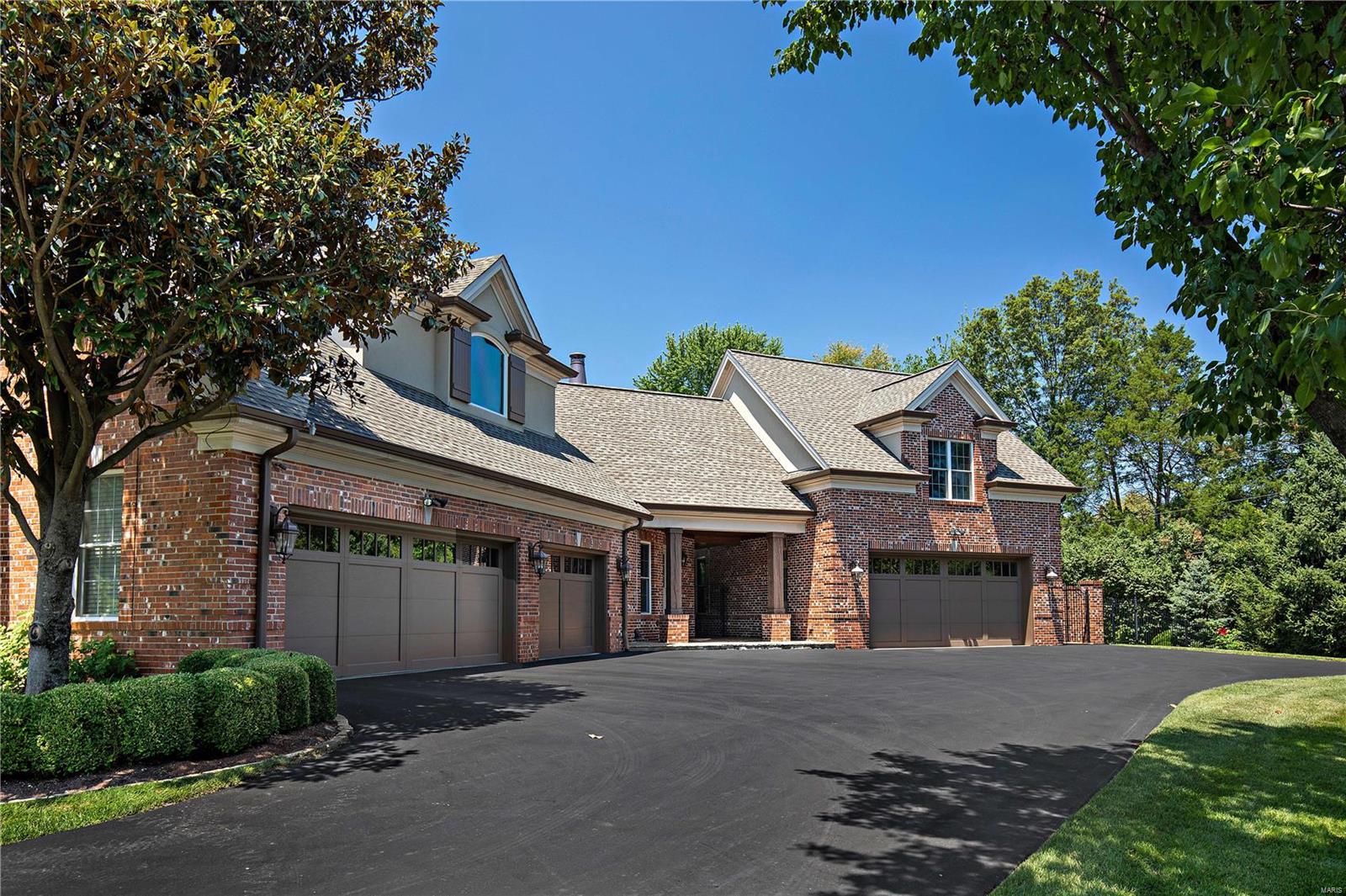 Lynnbrook - Residential