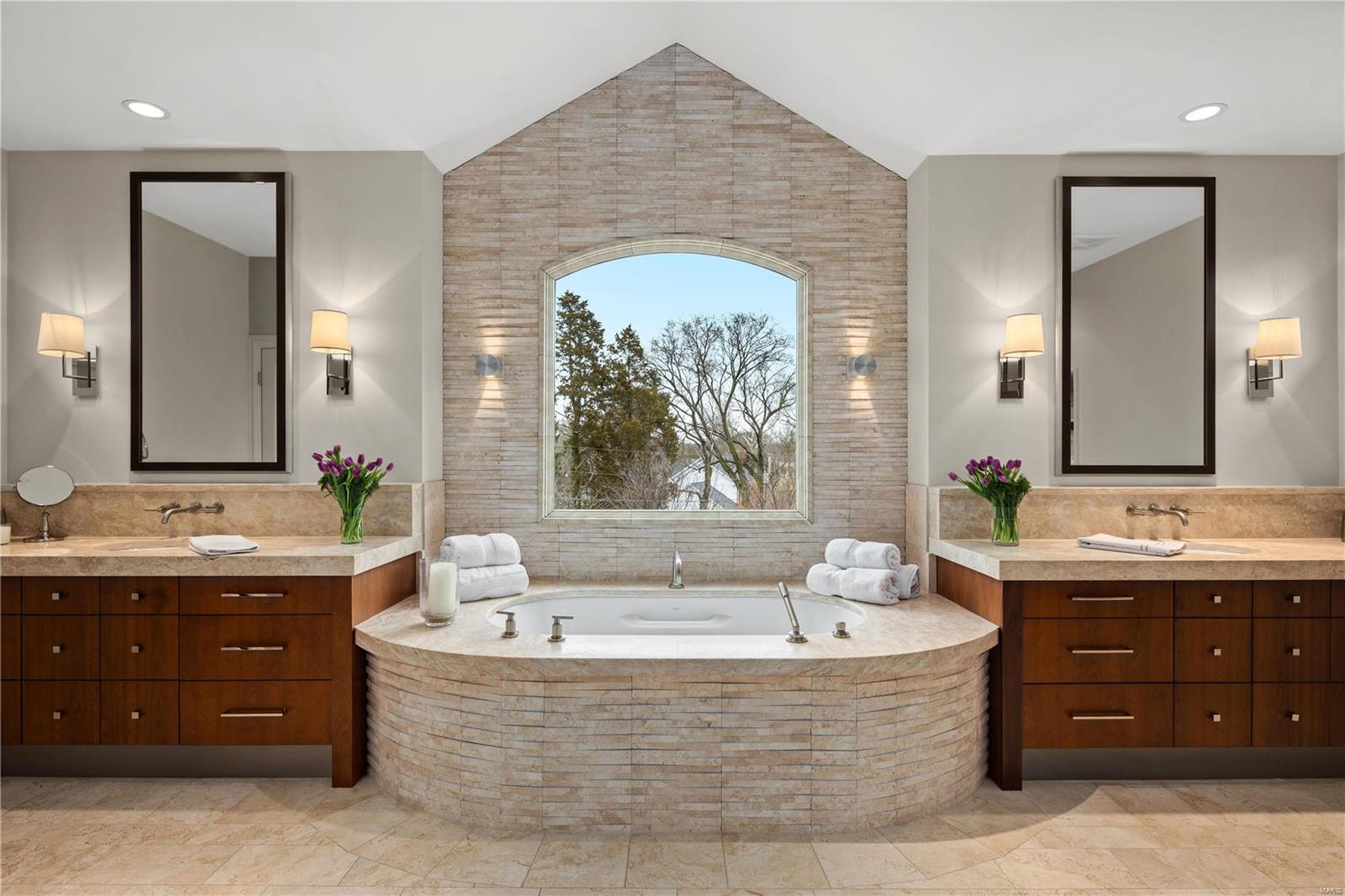 Lynnbrook - Residential