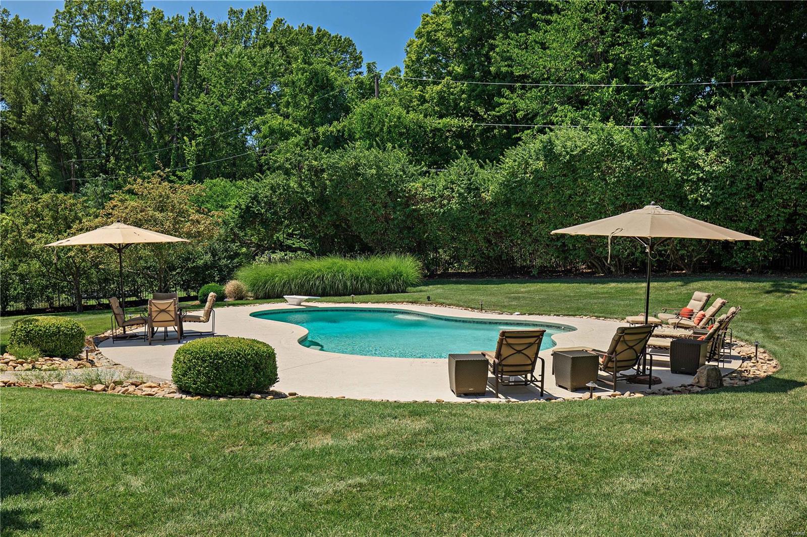 Lynnbrook - Residential